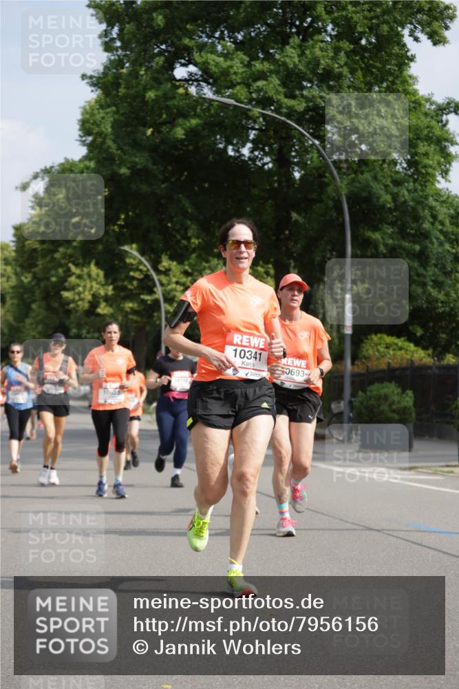 15.06.2025 - REWE Women's Run Jannik Wohlers http://msf.ph/oto/7956156 15.06.2025 08:51:43 Laufen 10115, 10823, 10341, 06934 meine-sportfotos.de