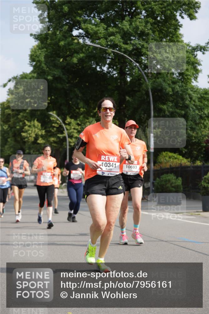 15.06.2025 - REWE Women's Run Jannik Wohlers http://msf.ph/oto/7956161 15.06.2025 08:51:43 Laufen 10115, 1062, 10341, 10693 meine-sportfotos.de