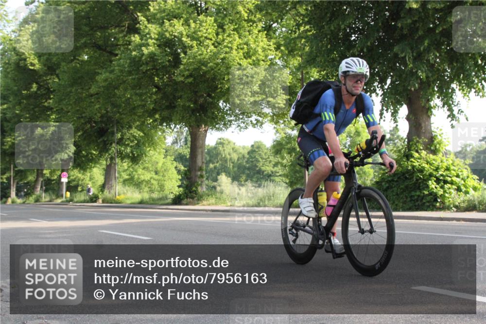 15.06.2025 - 7 Türme Triathlon Yannick Fuchs http://msf.ph/oto/7956163 15.06.2025 08:50:51 Radfahren  meine-sportfotos.de