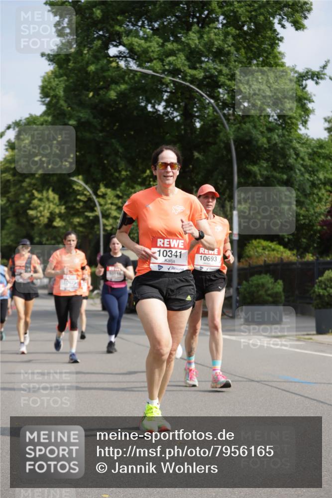 15.06.2025 - REWE Women's Run Jannik Wohlers http://msf.ph/oto/7956165 15.06.2025 08:51:43 Laufen 10341, 10693 meine-sportfotos.de