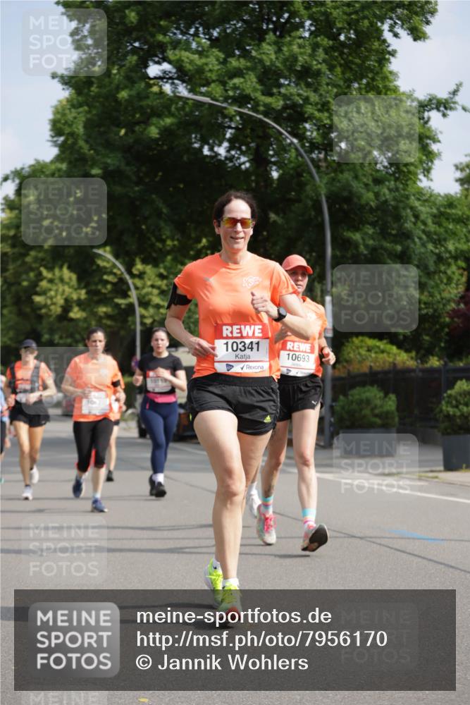 15.06.2025 - REWE Women's Run Jannik Wohlers http://msf.ph/oto/7956170 15.06.2025 08:51:43 Laufen 106, 10341, 10693 meine-sportfotos.de