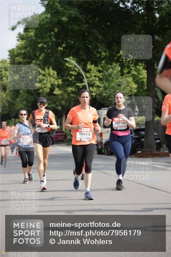 15.06.2025 - REWE Women's Run Jannik Wohlers http://msf.ph/oto/7956179 15.06.2025 08:51:44 Laufen 10809, 10823, 10115 meine-sportfotos.de