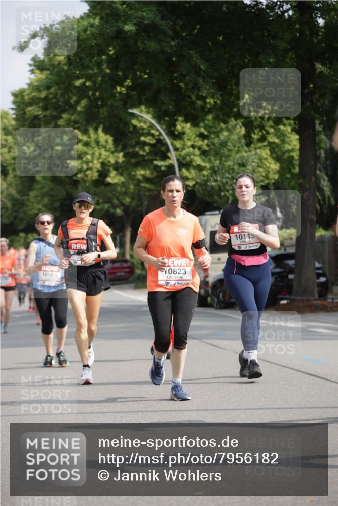 15.06.2025 - REWE Women's Run Jannik Wohlers http://msf.ph/oto/7956182 15.06.2025 08:51:44 Laufen 10809, 10823, 10115 meine-sportfotos.de