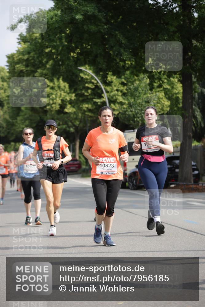 15.06.2025 - REWE Women's Run Jannik Wohlers http://msf.ph/oto/7956185 15.06.2025 08:51:44 Laufen 10823 meine-sportfotos.de