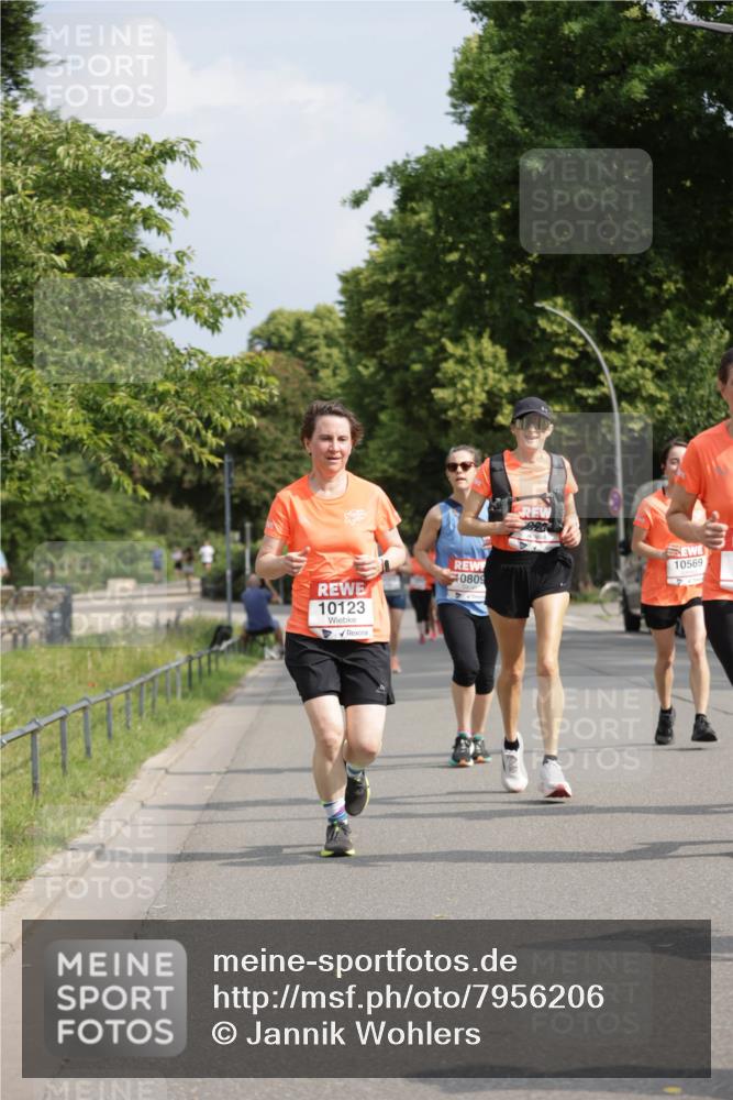 15.06.2025 - REWE Women's Run Jannik Wohlers http://msf.ph/oto/7956206 15.06.2025 08:51:45 Laufen 40809, 10123, 10569 meine-sportfotos.de