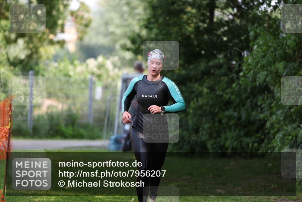 15.06.2025 - 7 Türme Triathlon Michael Strokosch http://msf.ph/oto/7956207 15.06.2025 12:35:31 Schwimmen 408, 532 meine-sportfotos.de