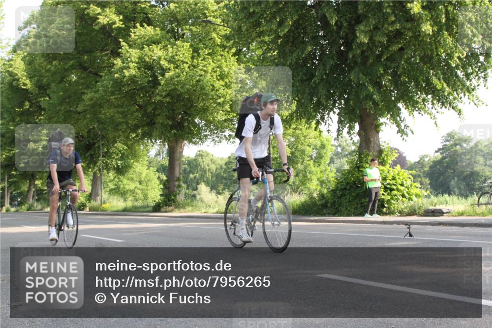 15.06.2025 - 7 Türme Triathlon Yannick Fuchs http://msf.ph/oto/7956265 15.06.2025 09:05:22 Radfahren  meine-sportfotos.de