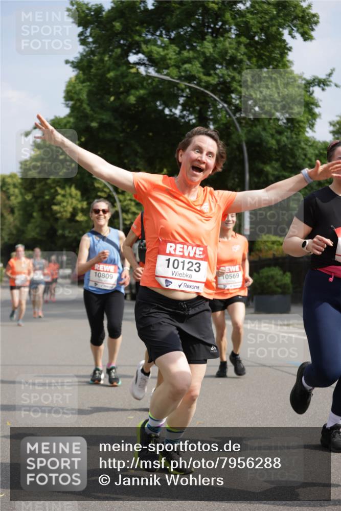 15.06.2025 - REWE Women's Run Jannik Wohlers http://msf.ph/oto/7956288 15.06.2025 08:51:47 Laufen 10809, 10123, 10569 meine-sportfotos.de