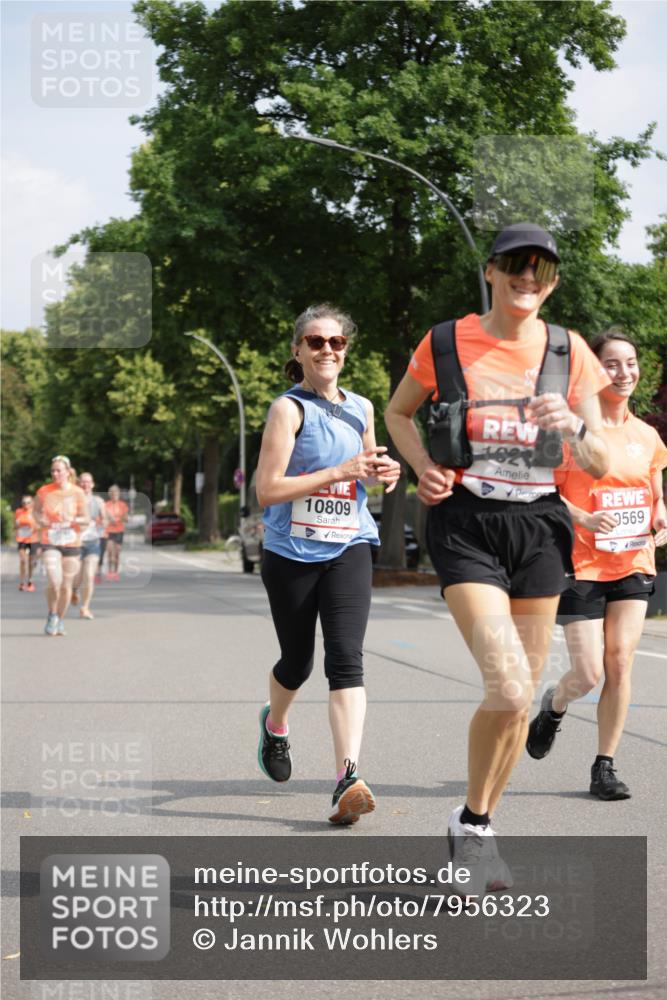 15.06.2025 - REWE Women's Run Jannik Wohlers http://msf.ph/oto/7956323 15.06.2025 08:51:48 Laufen 10809, 182, 9569 meine-sportfotos.de