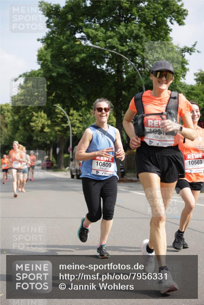 15.06.2025 - REWE Women's Run Jannik Wohlers http://msf.ph/oto/7956331 15.06.2025 08:51:48 Laufen 10809, 10, 10569 meine-sportfotos.de