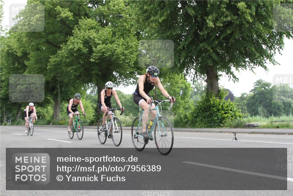 15.06.2025 - 7 Türme Triathlon Yannick Fuchs http://msf.ph/oto/7956389 15.06.2025 09:47:47 Radfahren  meine-sportfotos.de