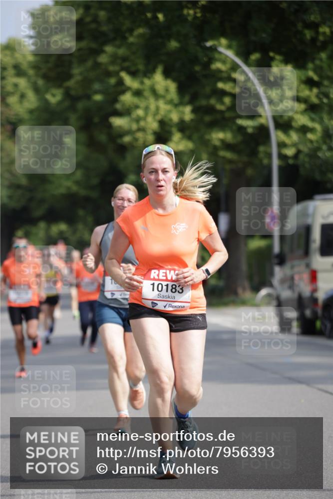 15.06.2025 - REWE Women's Run Jannik Wohlers http://msf.ph/oto/7956393 15.06.2025 08:51:50 Laufen 10183 meine-sportfotos.de