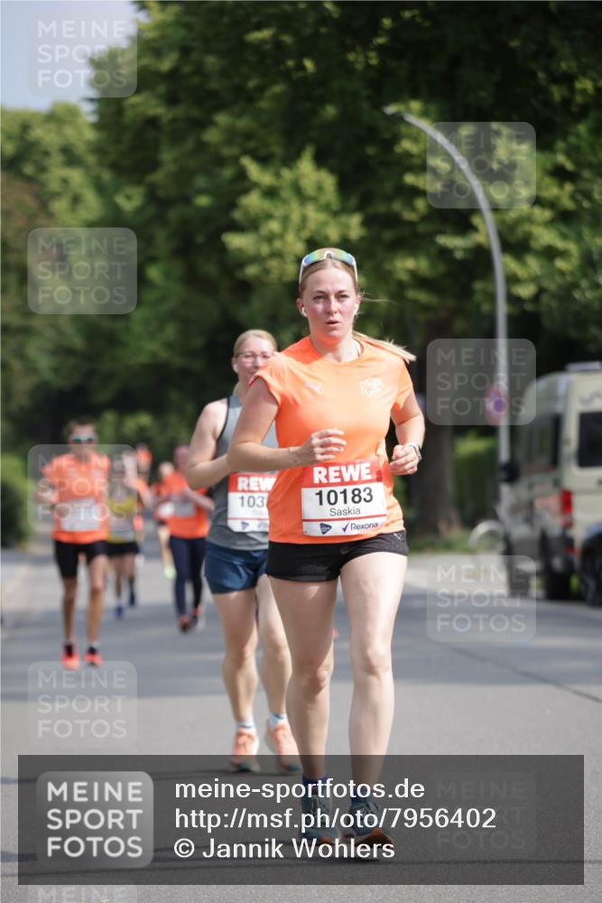 15.06.2025 - REWE Women's Run Jannik Wohlers http://msf.ph/oto/7956402 15.06.2025 08:51:50 Laufen 103, 10183 meine-sportfotos.de
