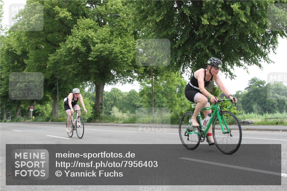 15.06.2025 - 7 Türme Triathlon Yannick Fuchs http://msf.ph/oto/7956403 15.06.2025 09:47:48 Radfahren  meine-sportfotos.de