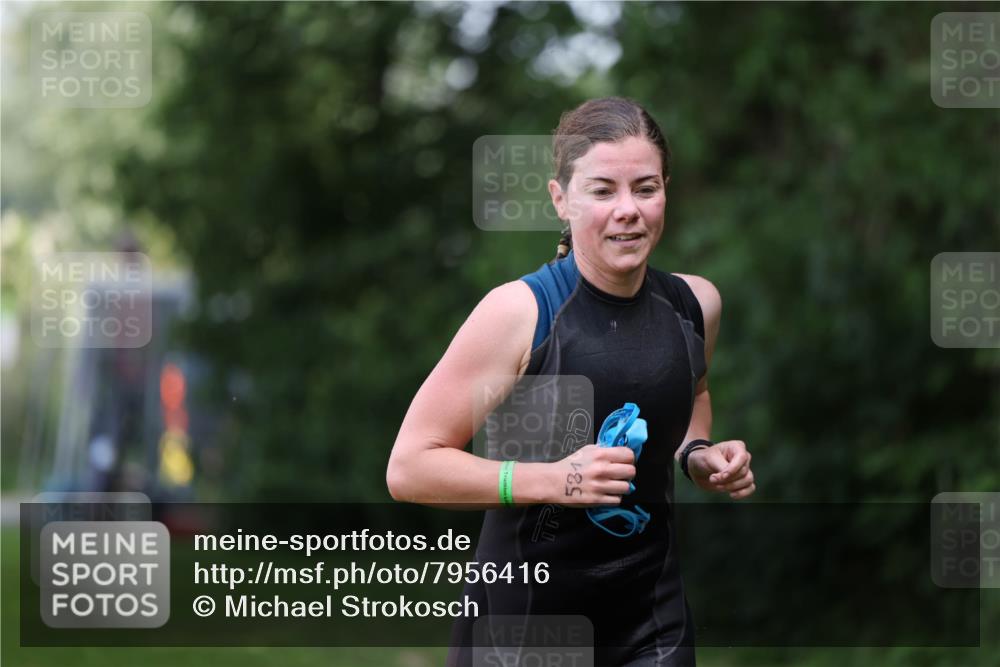 15.06.2025 - 7 Türme Triathlon Michael Strokosch http://msf.ph/oto/7956416 15.06.2025 12:36:24 Schwimmen 581 meine-sportfotos.de