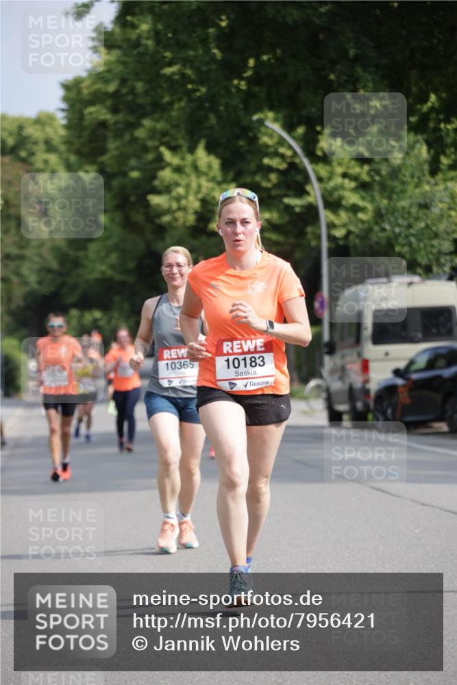 15.06.2025 - REWE Women's Run Jannik Wohlers http://msf.ph/oto/7956421 15.06.2025 08:51:51 Laufen 10365, 10183 meine-sportfotos.de