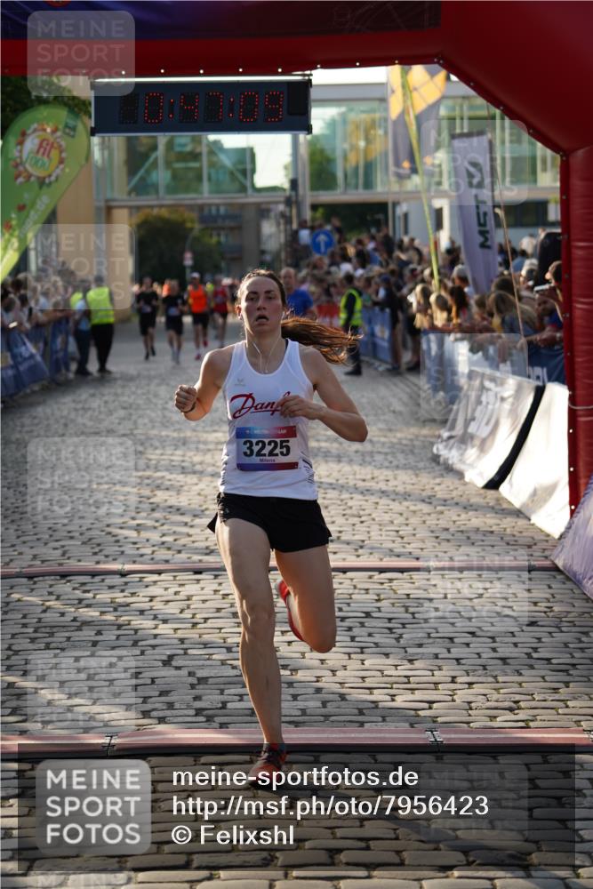 13.06.2025 - Holstenköstenlauf Felixshl http://msf.ph/oto/7956423 13.06.2025 19:47:08 Laufen 2881, 3225, 3955, 3981 meine-sportfotos.de