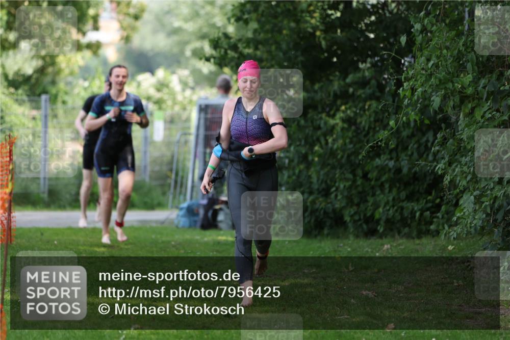 15.06.2025 - 7 Türme Triathlon Michael Strokosch http://msf.ph/oto/7956425 15.06.2025 12:36:44 Schwimmen 514, 584, 666 meine-sportfotos.de
