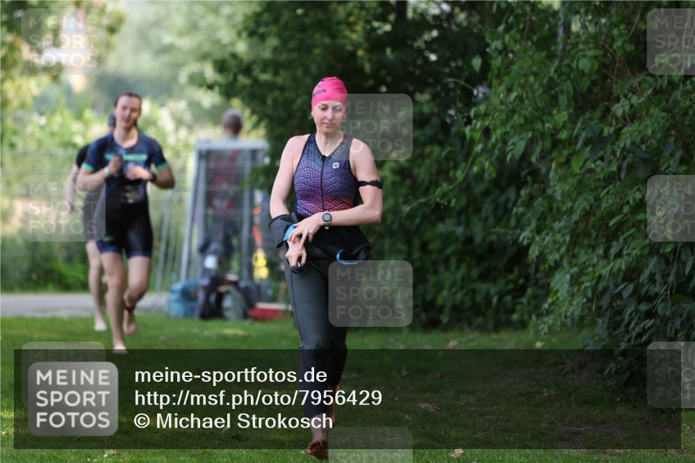 15.06.2025 - 7 Türme Triathlon Michael Strokosch http://msf.ph/oto/7956429 15.06.2025 12:36:44 Schwimmen 514, 584, 666 meine-sportfotos.de