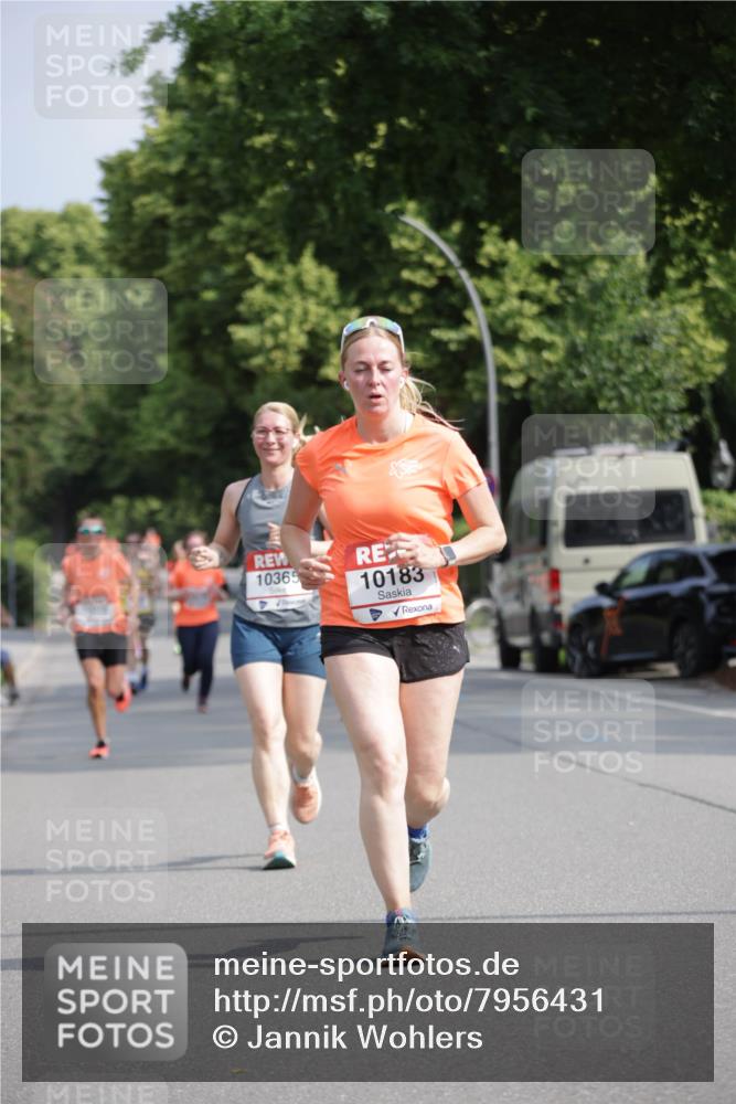 15.06.2025 - REWE Women's Run Jannik Wohlers http://msf.ph/oto/7956431 15.06.2025 08:51:51 Laufen 10365, 10183 meine-sportfotos.de