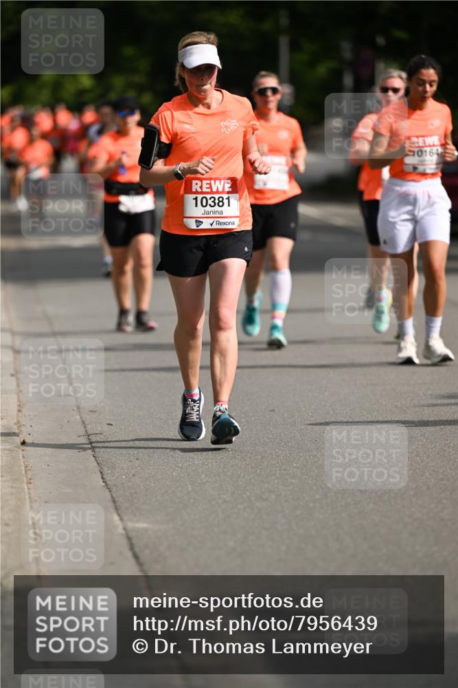 15.06.2025 - REWE Women's Run Dr. Thomas Lammeyer http://msf.ph/oto/7956439 15.06.2025 09:46:39 Laufen 10381, 0164 meine-sportfotos.de