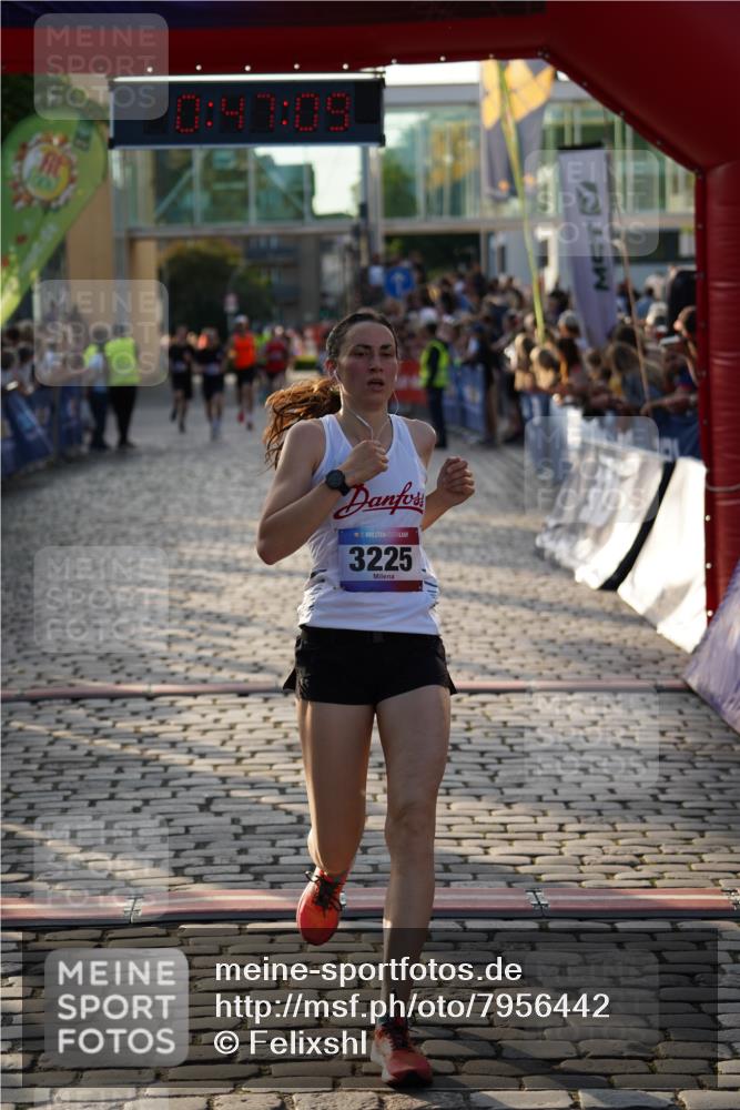 13.06.2025 - Holstenköstenlauf Felixshl http://msf.ph/oto/7956442 13.06.2025 19:47:09 Laufen 2881, 3225, 3955, 3981 meine-sportfotos.de