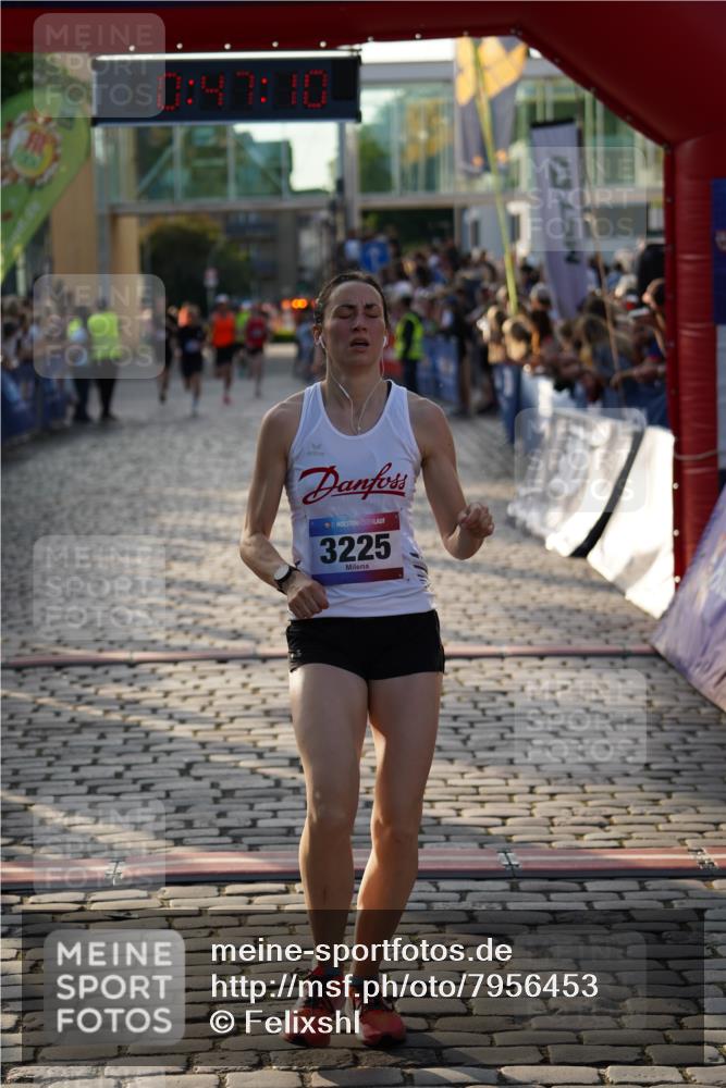 13.06.2025 - Holstenköstenlauf Felixshl http://msf.ph/oto/7956453 13.06.2025 19:47:09 Laufen 2881, 3225, 3955, 3981 meine-sportfotos.de