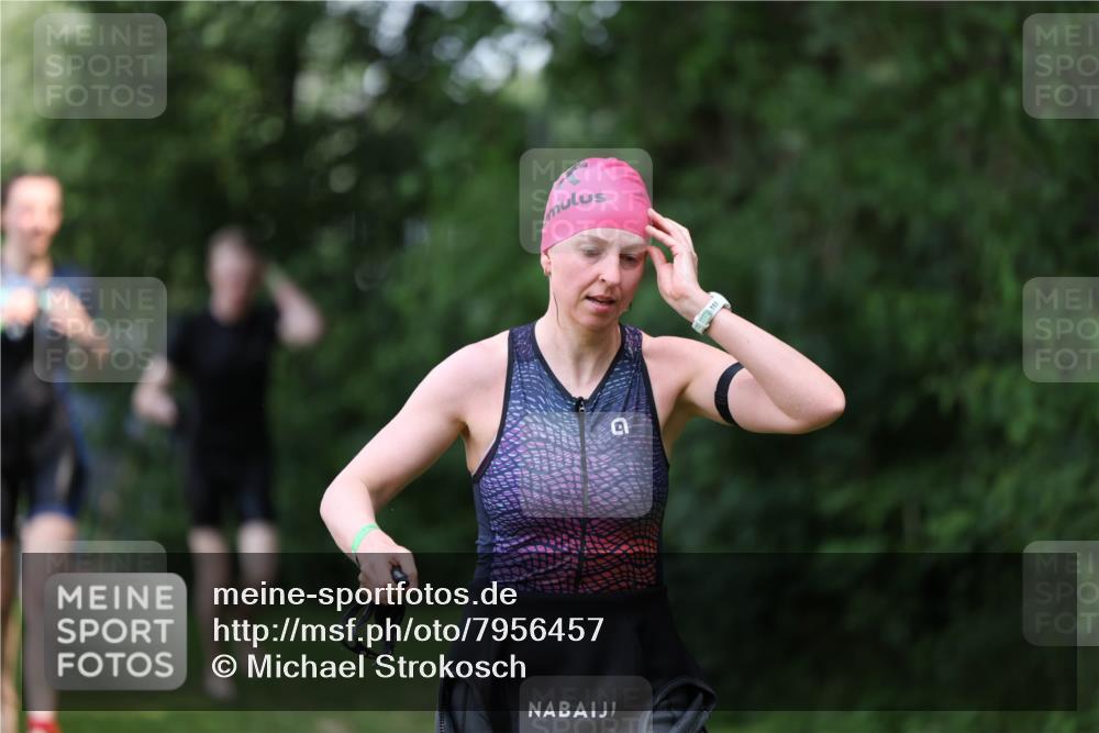 15.06.2025 - 7 Türme Triathlon Michael Strokosch http://msf.ph/oto/7956457 15.06.2025 12:36:46 Schwimmen 429, 514, 584, 645, 666 meine-sportfotos.de