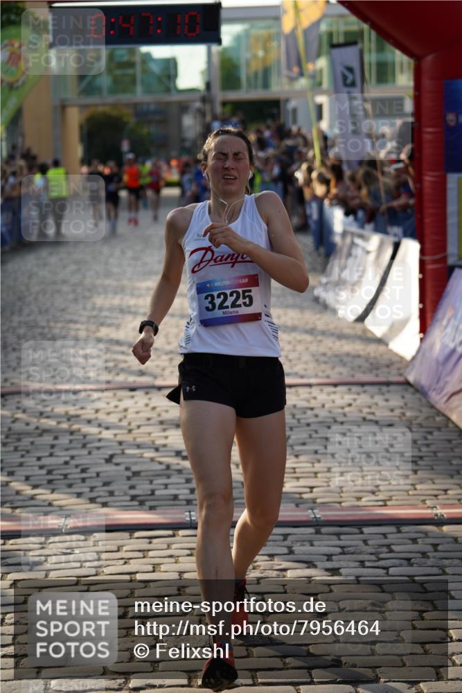 13.06.2025 - Holstenköstenlauf Felixshl http://msf.ph/oto/7956464 13.06.2025 19:47:09 Laufen 2881, 3225, 3955, 3981 meine-sportfotos.de