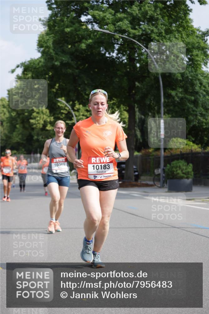 15.06.2025 - REWE Women's Run Jannik Wohlers http://msf.ph/oto/7956483 15.06.2025 08:51:52 Laufen 10365, 10183 meine-sportfotos.de