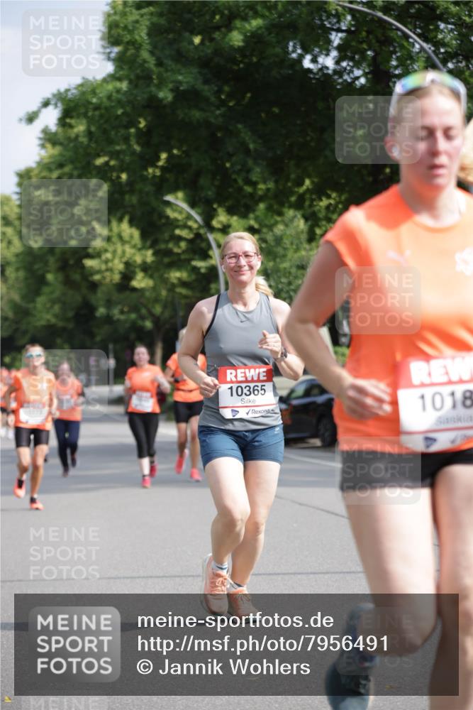 15.06.2025 - REWE Women's Run Jannik Wohlers http://msf.ph/oto/7956491 15.06.2025 08:51:52 Laufen 10365, 10 meine-sportfotos.de