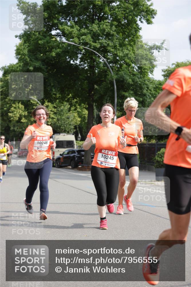15.06.2025 - REWE Women's Run Jannik Wohlers http://msf.ph/oto/7956555 15.06.2025 08:51:58 Laufen 10246, 10245 meine-sportfotos.de