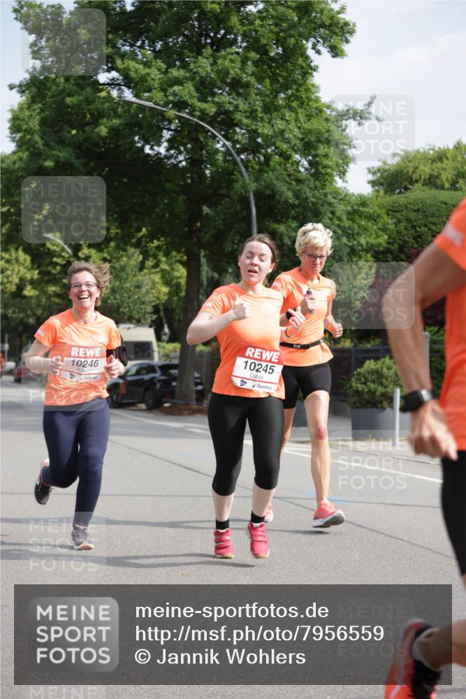 15.06.2025 - REWE Women's Run Jannik Wohlers http://msf.ph/oto/7956559 15.06.2025 08:51:58 Laufen 10246, 10245 meine-sportfotos.de
