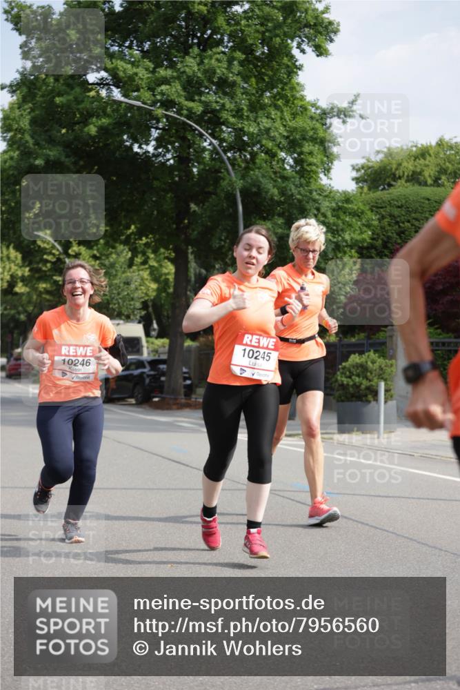 15.06.2025 - REWE Women's Run Jannik Wohlers http://msf.ph/oto/7956560 15.06.2025 08:51:58 Laufen 10246, 4, 10245 meine-sportfotos.de