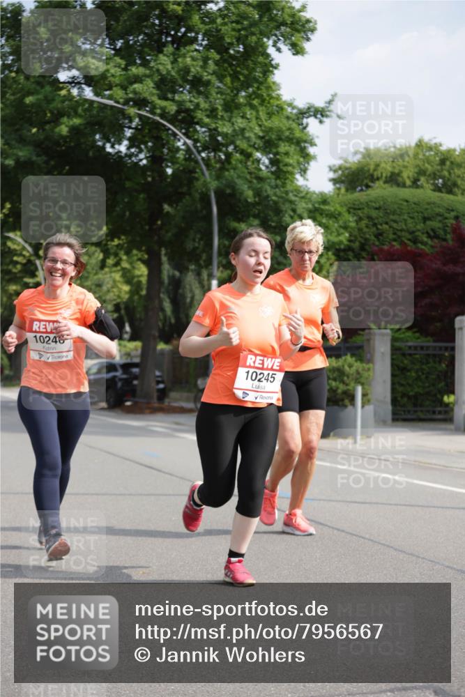 15.06.2025 - REWE Women's Run Jannik Wohlers http://msf.ph/oto/7956567 15.06.2025 08:51:58 Laufen 10246, 10245 meine-sportfotos.de