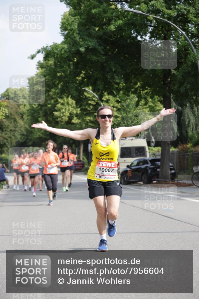15.06.2025 - REWE Women's Run Jannik Wohlers http://msf.ph/oto/7956604 15.06.2025 08:52:01 Laufen 10067 meine-sportfotos.de