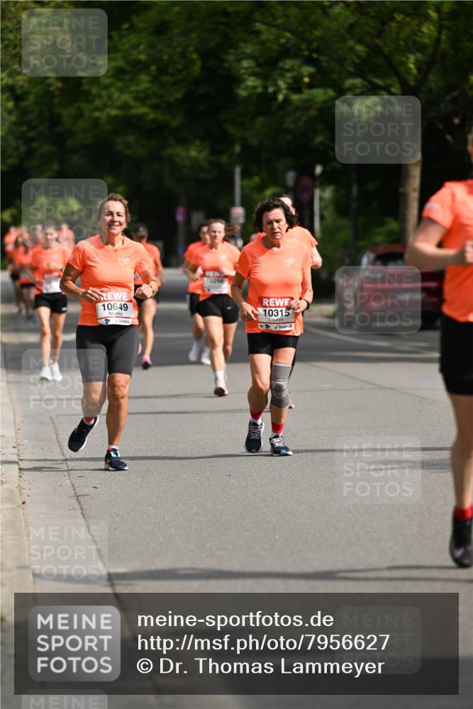 15.06.2025 - REWE Women's Run Dr. Thomas Lammeyer http://msf.ph/oto/7956627 15.06.2025 09:46:53 Laufen 10649, 10315 meine-sportfotos.de