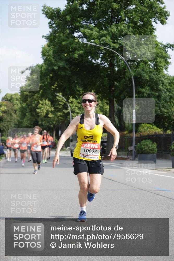 15.06.2025 - REWE Women's Run Jannik Wohlers http://msf.ph/oto/7956629 15.06.2025 08:52:02 Laufen 10067 meine-sportfotos.de