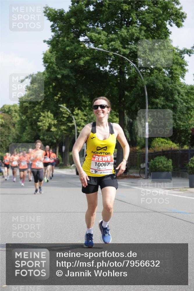 15.06.2025 - REWE Women's Run Jannik Wohlers http://msf.ph/oto/7956632 15.06.2025 08:52:02 Laufen 10067 meine-sportfotos.de