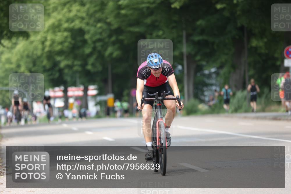 15.06.2025 - 7 Türme Triathlon Yannick Fuchs http://msf.ph/oto/7956639 15.06.2025 13:40:40 Radfahren 526, 928 meine-sportfotos.de