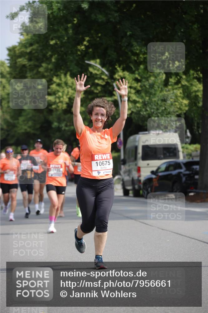 15.06.2025 - REWE Women's Run Jannik Wohlers http://msf.ph/oto/7956661 15.06.2025 08:52:04 Laufen  meine-sportfotos.de
