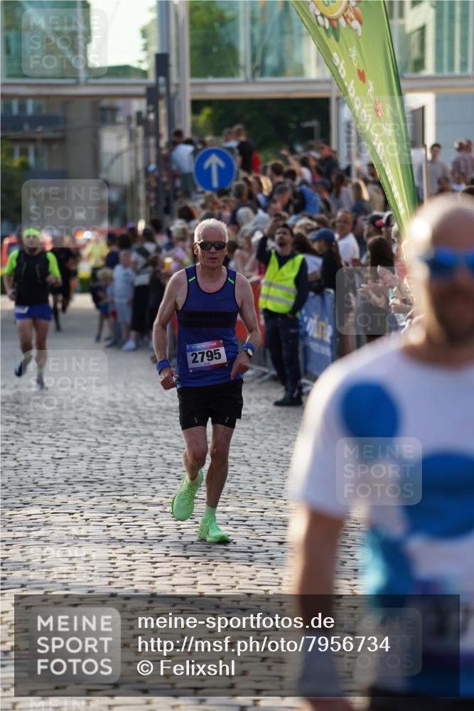 13.06.2025 - Holstenköstenlauf Felixshl http://msf.ph/oto/7956734 13.06.2025 19:47:34 Laufen 2639, 2795, 2858, 3785 meine-sportfotos.de