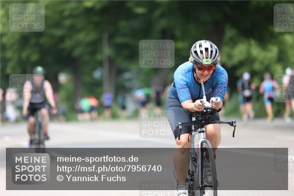 15.06.2025 - 7 Türme Triathlon Yannick Fuchs http://msf.ph/oto/7956740 15.06.2025 13:40:57 Radfahren 603, 758 meine-sportfotos.de