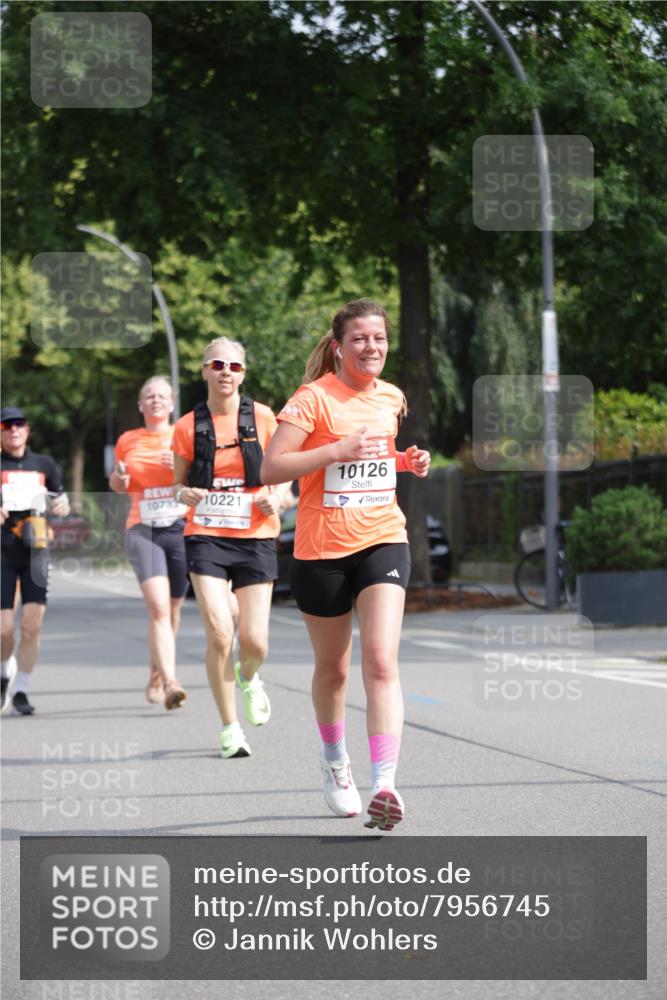 15.06.2025 - REWE Women's Run Jannik Wohlers http://msf.ph/oto/7956745 15.06.2025 08:52:08 Laufen 10126, 10733, 10221 meine-sportfotos.de