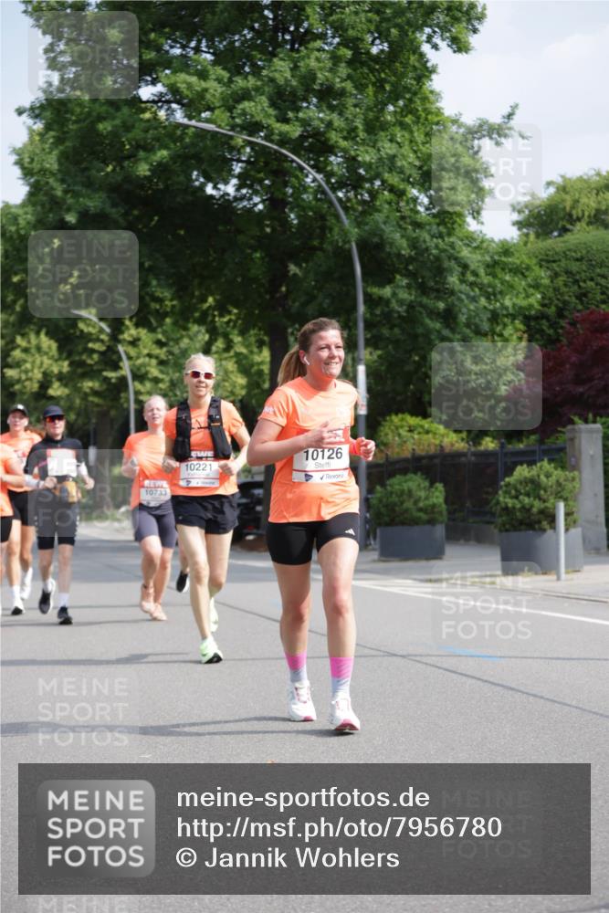 15.06.2025 - REWE Women's Run Jannik Wohlers http://msf.ph/oto/7956780 15.06.2025 08:52:08 Laufen 10126, 10221 meine-sportfotos.de