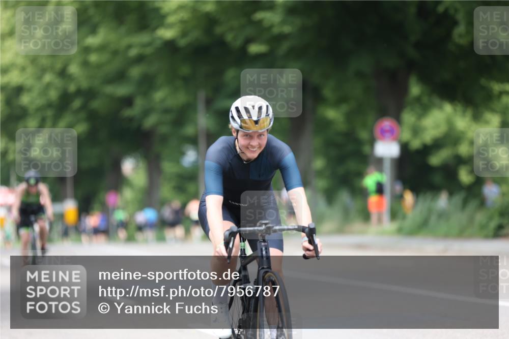 15.06.2025 - 7 Türme Triathlon Yannick Fuchs http://msf.ph/oto/7956787 15.06.2025 13:41:09 Radfahren 415, 572, 984 meine-sportfotos.de