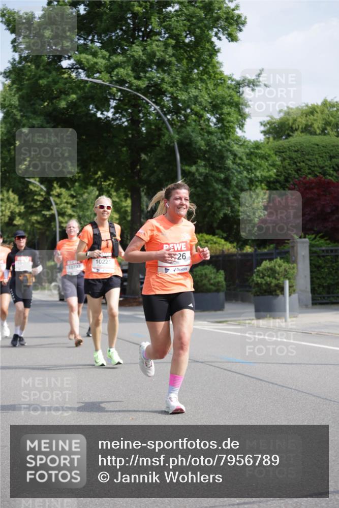 15.06.2025 - REWE Women's Run Jannik Wohlers http://msf.ph/oto/7956789 15.06.2025 08:52:08 Laufen 10733, 10221, 26 meine-sportfotos.de