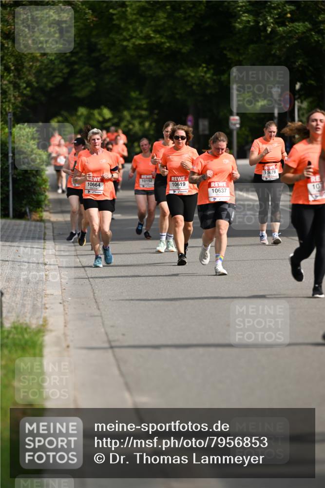 15.06.2025 - REWE Women's Run Dr. Thomas Lammeyer http://msf.ph/oto/7956853 15.06.2025 09:47:06 Laufen 10664, 10619, 10637 meine-sportfotos.de