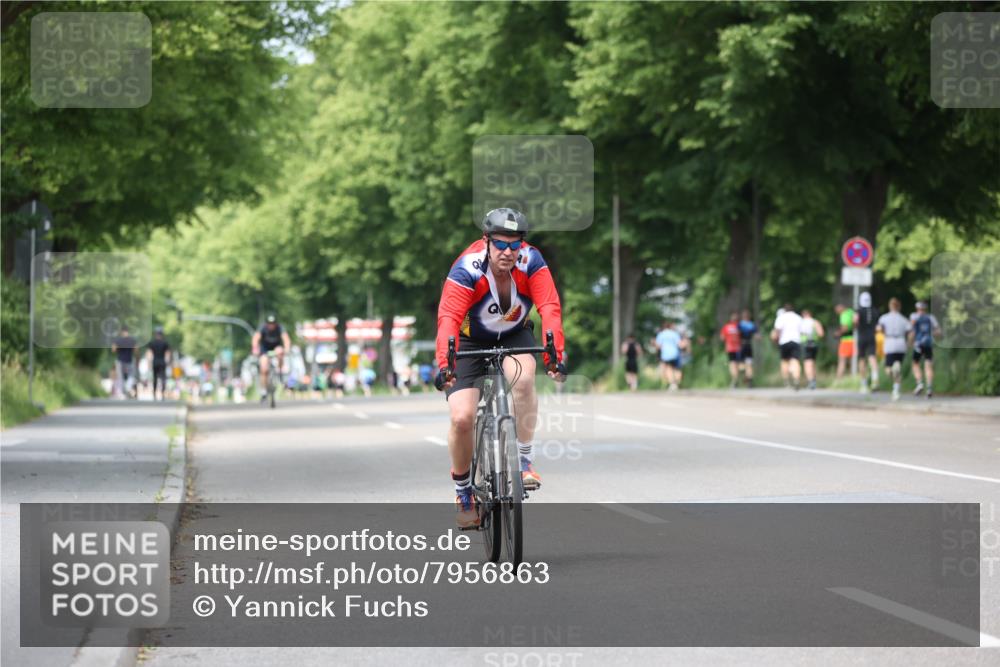 15.06.2025 - 7 Türme Triathlon Yannick Fuchs http://msf.ph/oto/7956863 15.06.2025 13:41:31 Radfahren 704, 1101 meine-sportfotos.de
