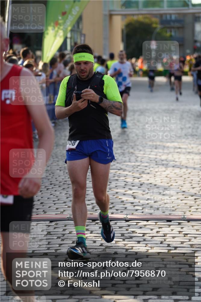 13.06.2025 - Holstenköstenlauf Felixshl http://msf.ph/oto/7956870 13.06.2025 19:47:43 Laufen 2377, 2639, 2650, 2858 meine-sportfotos.de